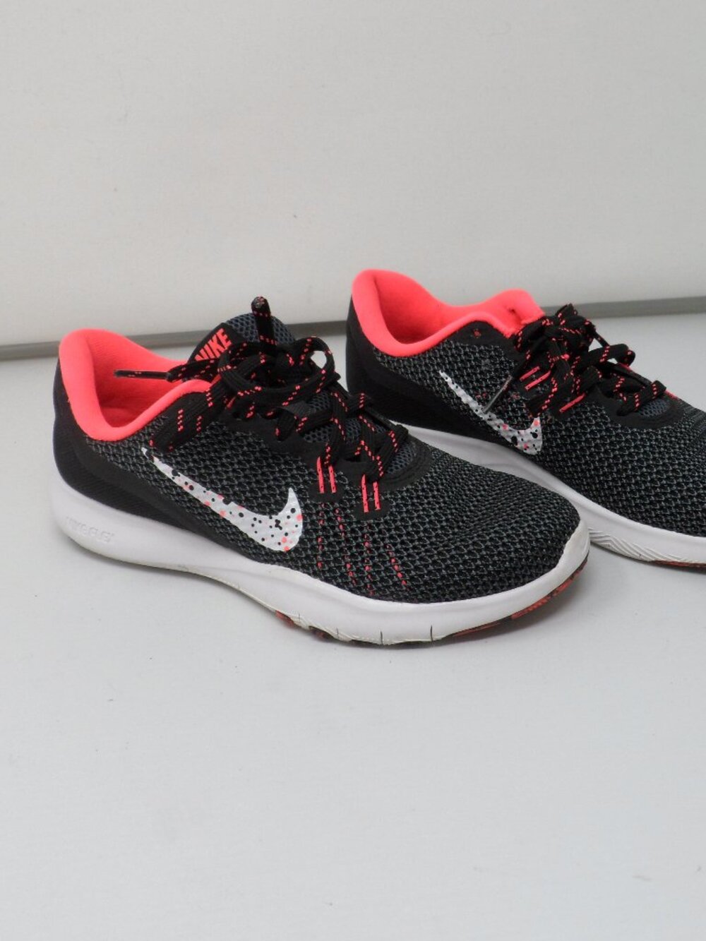 Women's Nike Flex TR 7 (Flex Trainer 7) 5.5 (Black/Pink/White)